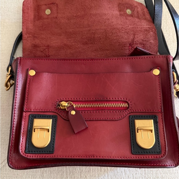 Old Trend Aster Mini Satchel - Picture 8 of 11